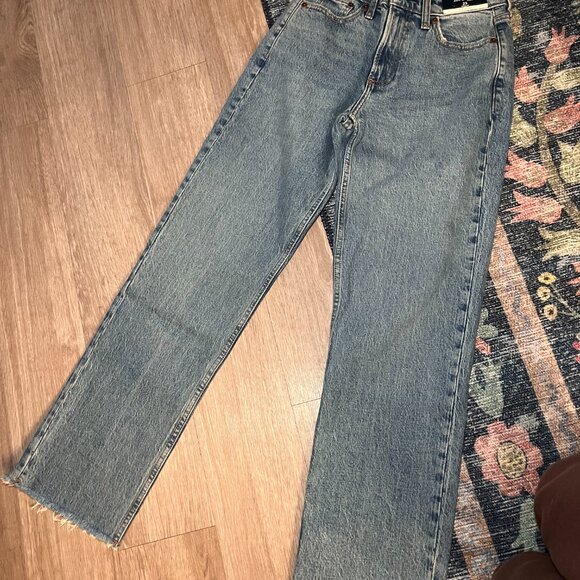 Abercrombie The Baggy Low Rise Curve Love Size 23R - Picture 3 of 5